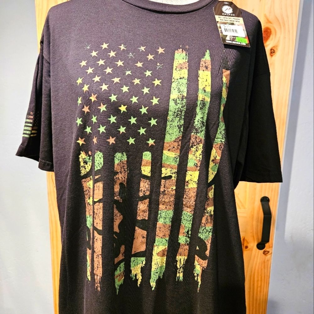 COPY - American Flag Graphic Tshirt